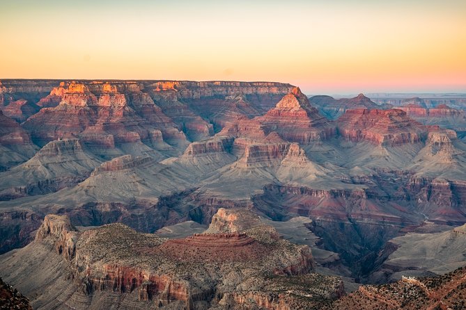 2 Day: Grand Canyon, Antelope Canyon, Horseshoe Bend, Zion Tour - Lower Antelope Canyon with a Navajo guide