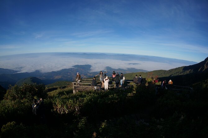 2- Days in Doi Inthanon National Park - The royal twin stupas add a cultural stop