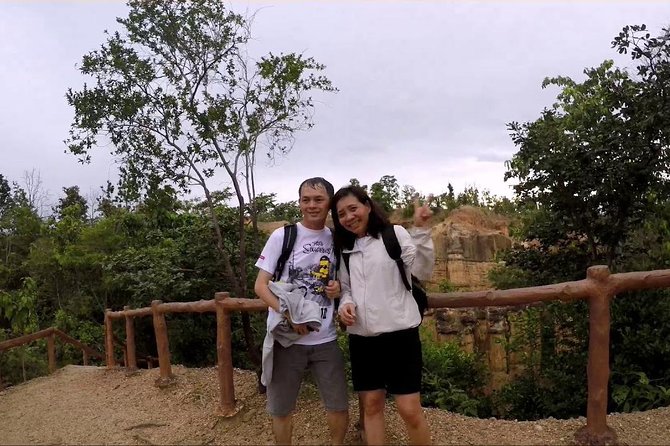 2D1N Mae Wang National Park Jungle Trekking Adventure from Chiang Mai - Food, equipment, and comfort details
