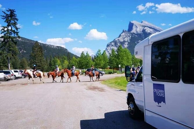 3-Day Canadian Rockies Tour: Yoho & Jasper National Park - Day 2: The Icefields Parkway and the Columbia Icefield