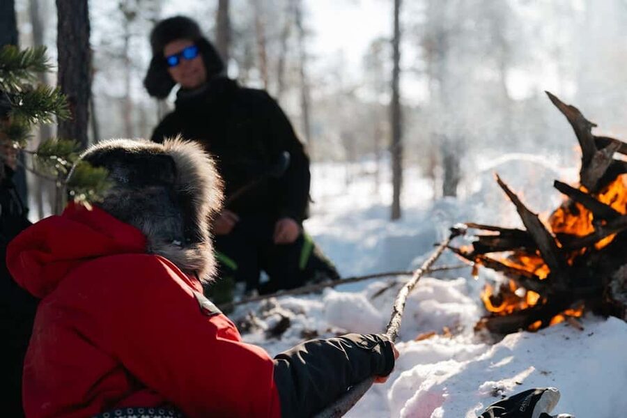 A day with reindeer herders in the wilderness - Meeting the herd in the winter forest