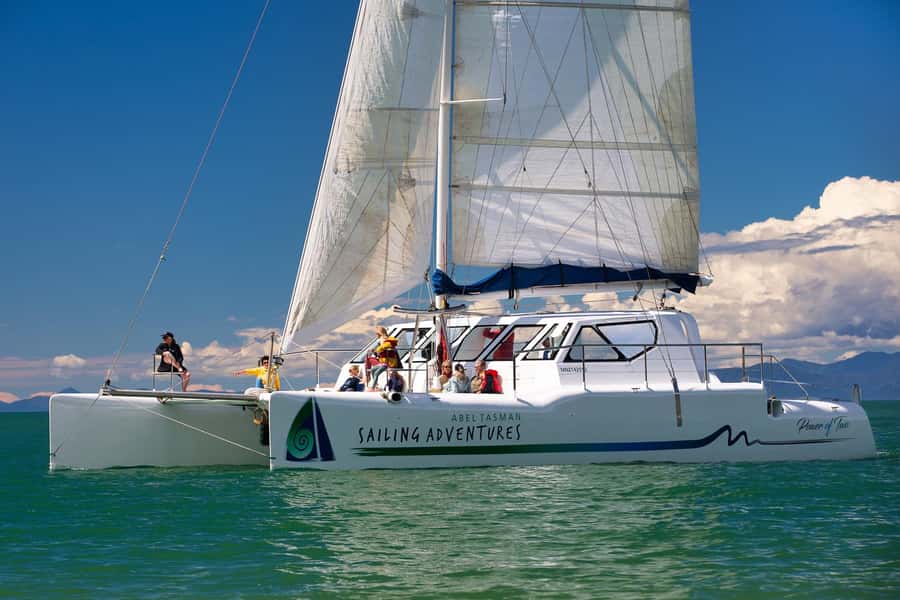Abel Tasman National Park: Self-Guided Walk & Sailing - Meeting the skipper at Anchorage Beach