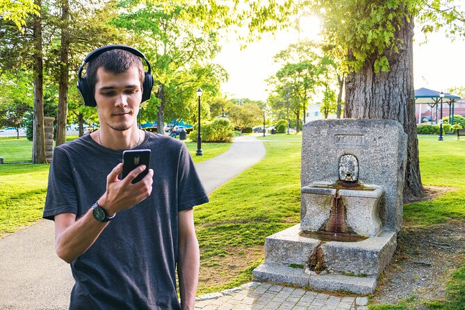 Acadia National Park & Bar Harbor Self-Guided Driving & Walking Tour - What this Acadia audio tour actually gives you