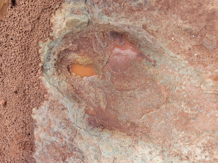 Afternoon Arches National Park 4x4 Tour - Eye of the Whale brings the backcountry payoff