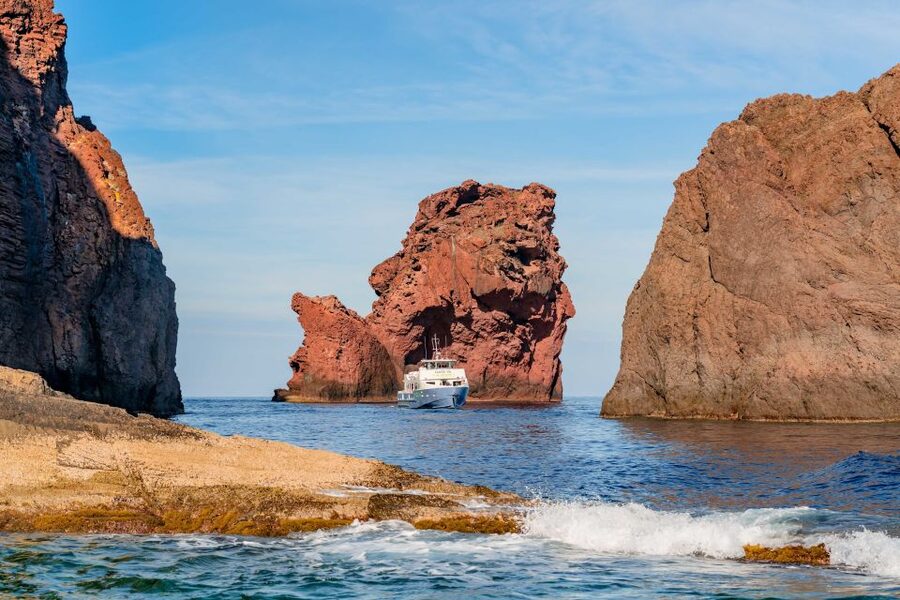 Ajaccio/Porticcio: Scandola Nature Reserve Guided Boat Tour - What the $82 price really covers