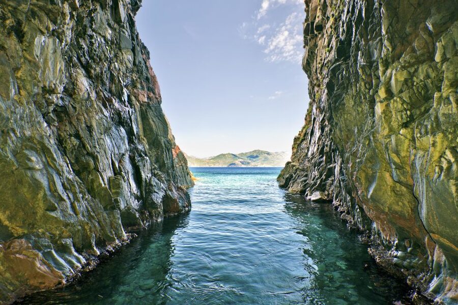 Ajaccio/Porticcio: Scandola Nature Reserve Guided Boat Tour - Practical packing for a day on the sea