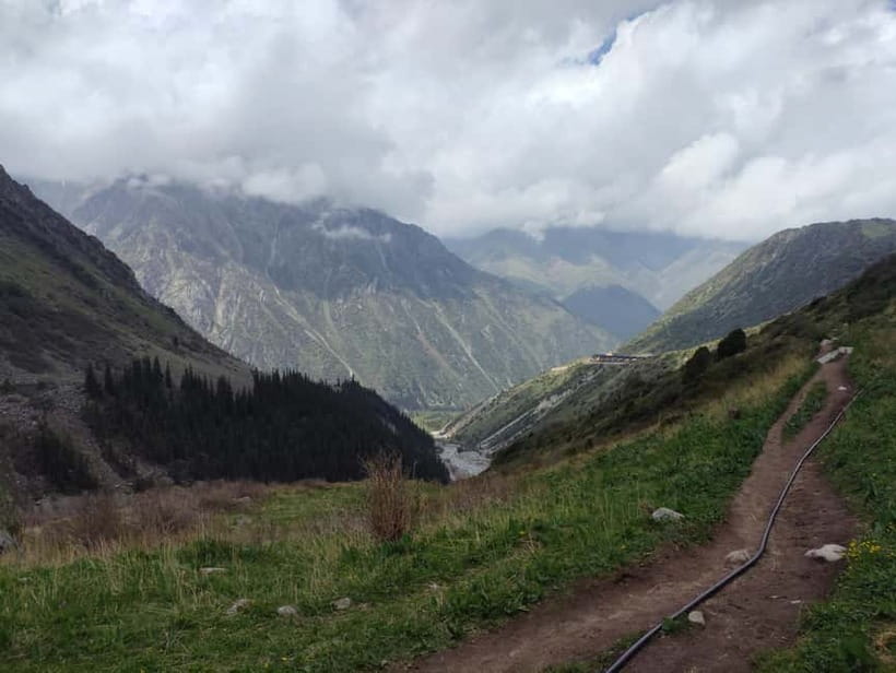 Ala Archa National Park: Hiking and Outdoor Adventure tour - What three hours inside Ala Archa can include