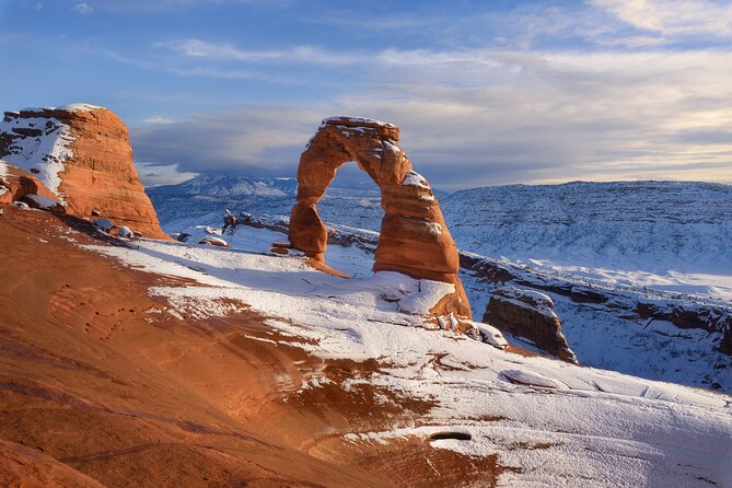 Arches National Park Self-Guided Driving Audio Tour - Starting at the entrance and visitor center