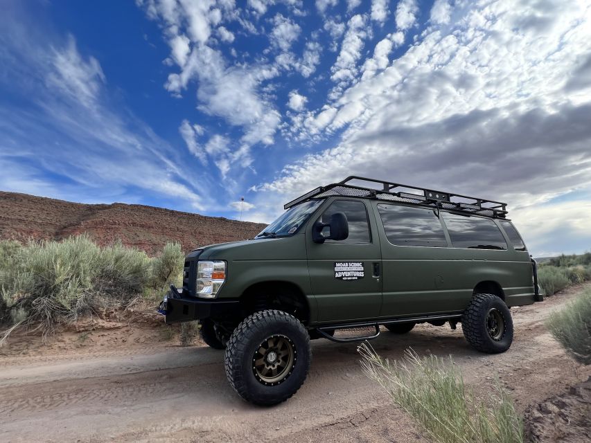 Arches National Park: Sunset Pavement Van Tour - Who should book this sunset outing?