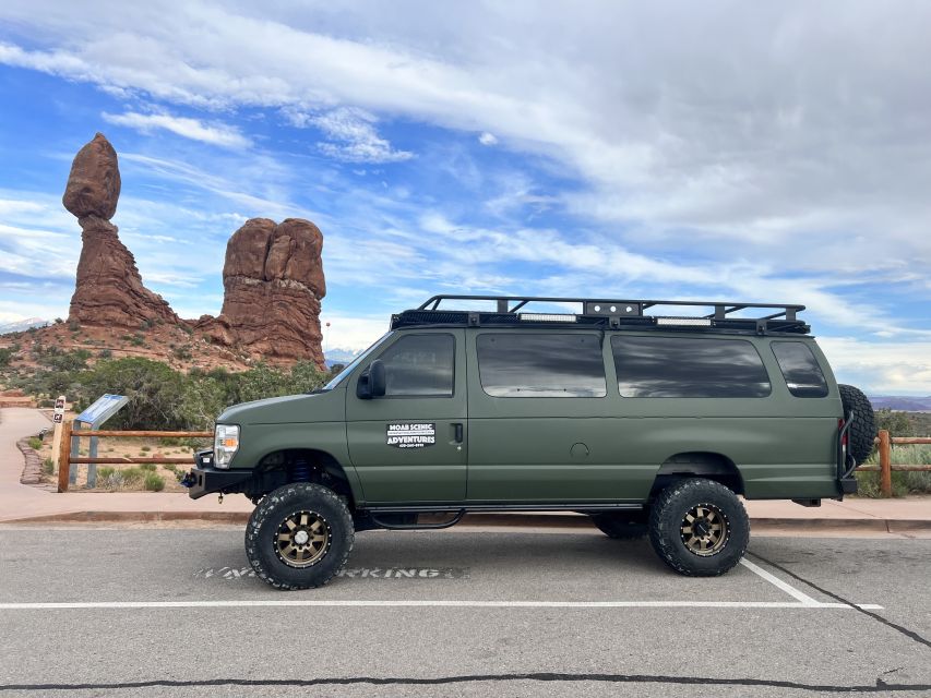 Arches National Park: Sunset Pavement Van Tour - Balanced Rock and the Courthouse Towers