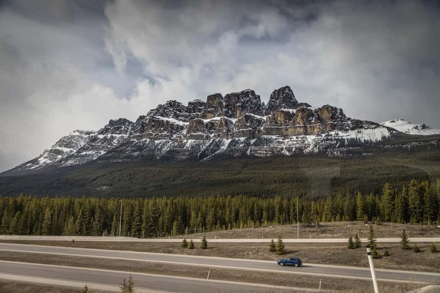 Banff: Explore Banff & Jasper National Parks (4-Days) - Day 4: Glaciers and waterfalls before Banff