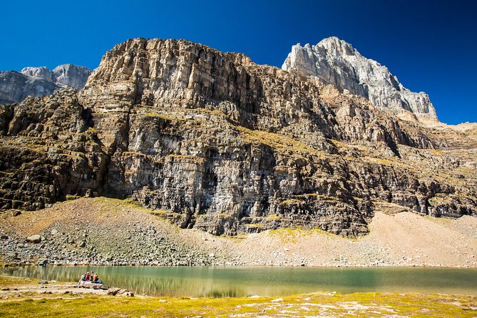 Banff National Park Guided Hike with Lunch - Plain of Six Glaciers from Lake Louise