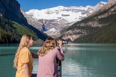 Banff National Park Tour with Lake Louise and Moraine Lake