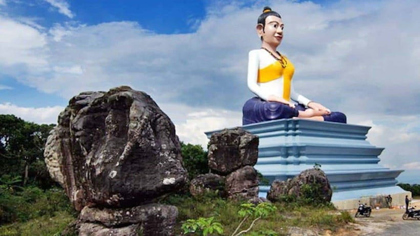 Bokor National Park Private Day Trip from Phnom Penh - Bokor Mountain Lake and the Old Hill Station