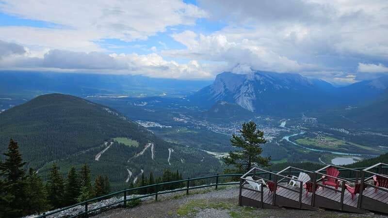 Calgary: 2-Day Banff National Park Highlights Summer Tour - Day two: Lake Louise and its glacier views