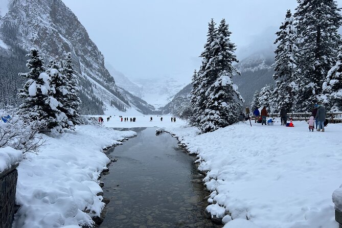 Calgary/Canmore/Banff: Enchanting Banff National Park Day Tour - Moraine Lake gets the first 90 minutes