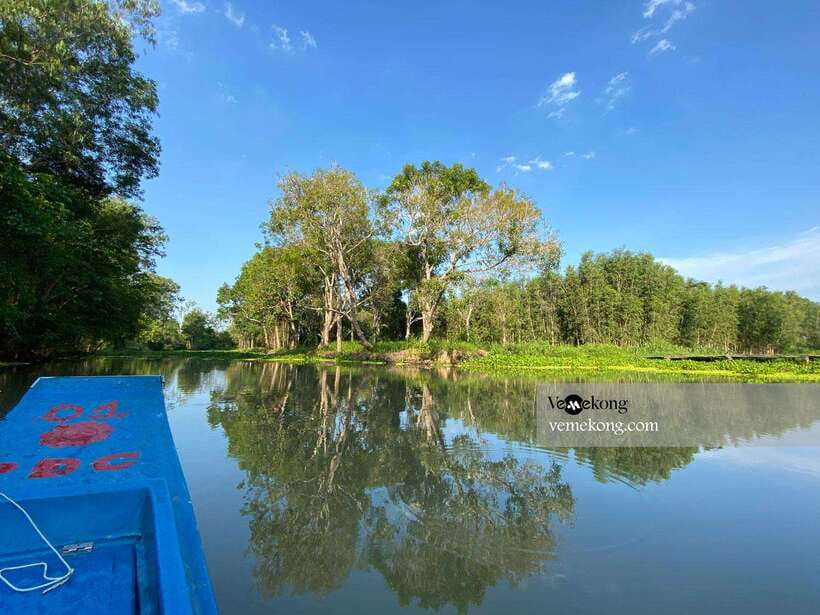 Can Tho: Lung Ngoc Hoang Nature Reserve & Forest Tour - Guides, group size, and the human side of the tour