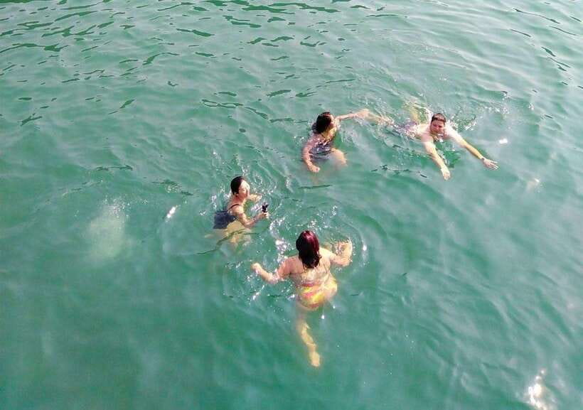 Cat Ba National Park, Lan Ha Bay 2 Days 1 Night Adventure - Viet Hai village and the jungle bungalow