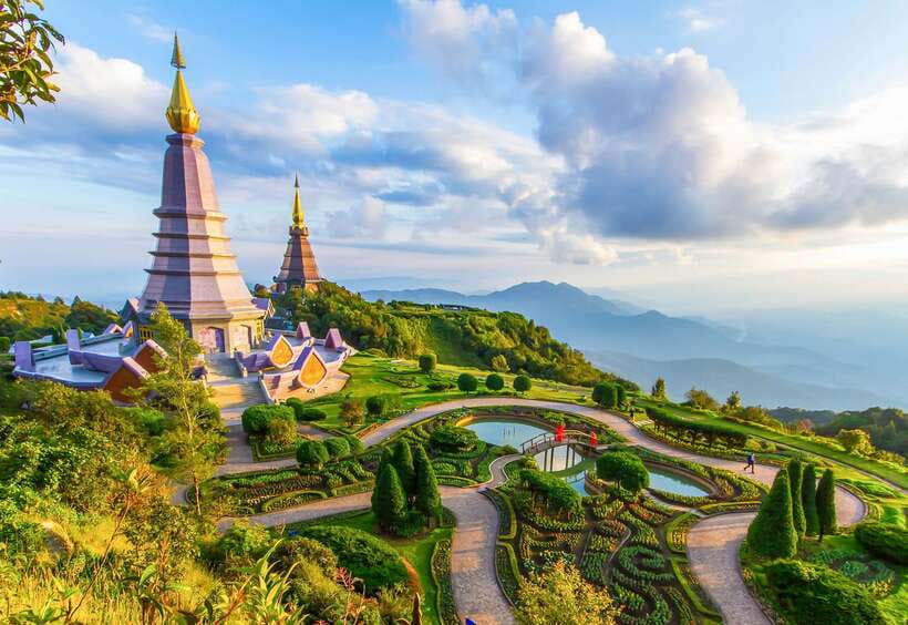 Chiang Mai: Doi Inthanon National Park Eco-Friendly Tour - Reaching Thailand’s highest point