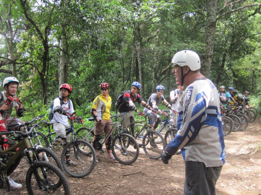 Chiang Mai: Suthep National Park Hiking & DH Mountain Biking - Lunch and a break at the Hmong hill-tribe village