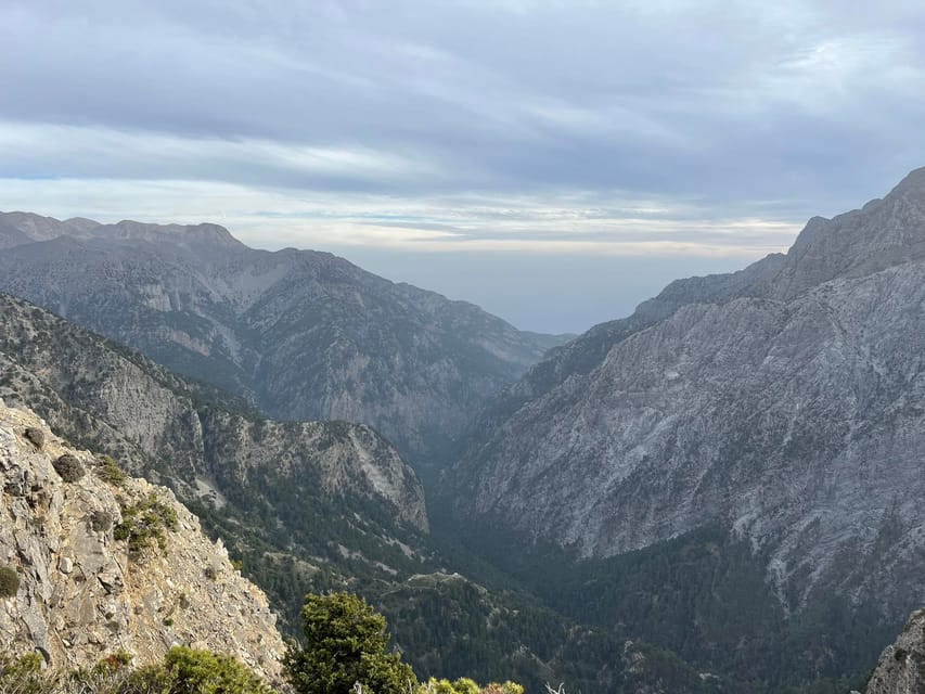 Crete: White Mountains Preserve Day Tour - Therisso village and a traditional Cretan meal
