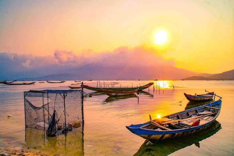 Da Nang: Bach Ma National Park Trek And Beach Retreat - Guides, group size, and how the day feels