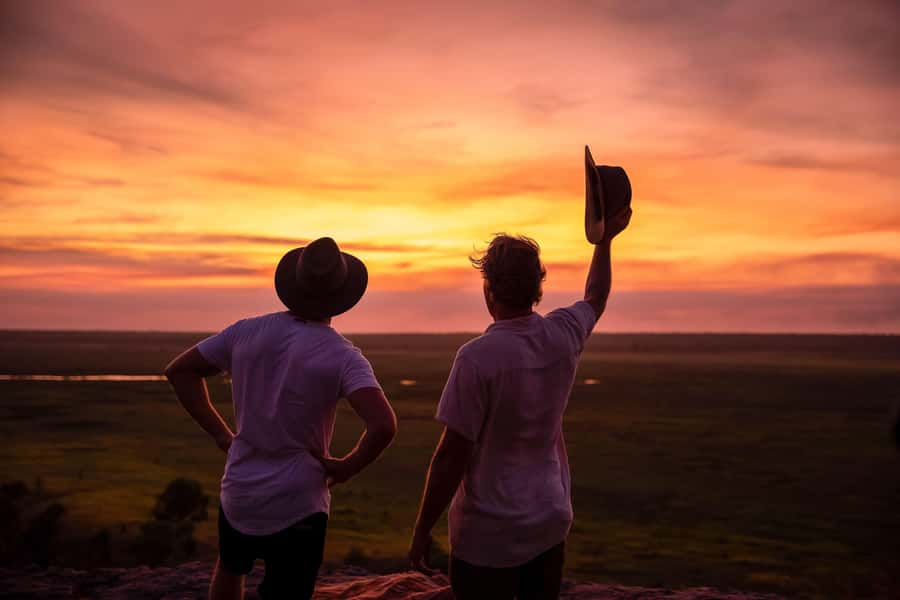 Darwin: Kakadu National Park, Yellow Water River Cruise - Nourlangie and the stories painted in stone