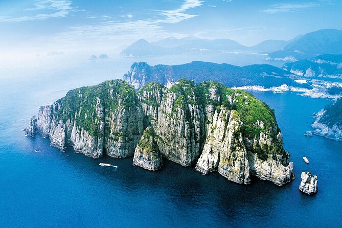 Day trip to beautiful Korean marine national park, Hallyeohaesang - Walking through Oedo Botania