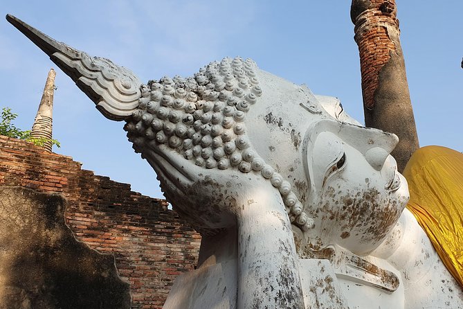 Discover UNESCO World Heritage Sites - Ayutthaya to Khao Yai National Park - Wihan Phra Mongkhon Bophit and the huge Buddha image