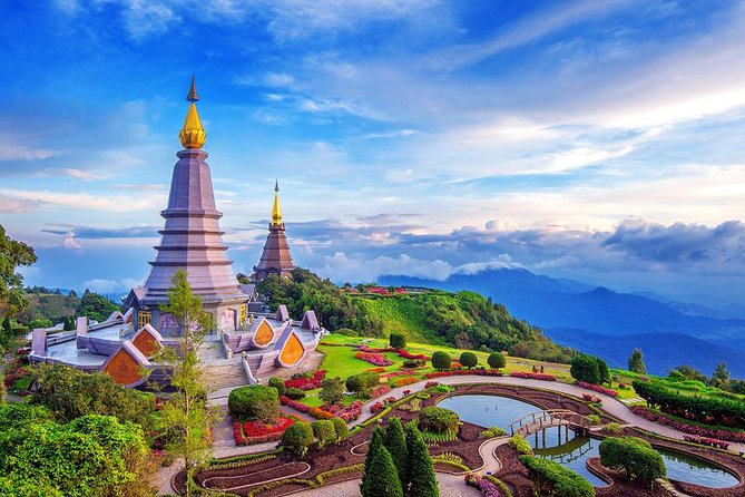 Doi Inthanon National Park with Nature Trail Trekking 1-Day Tour - The morning drive from Chiang Mai