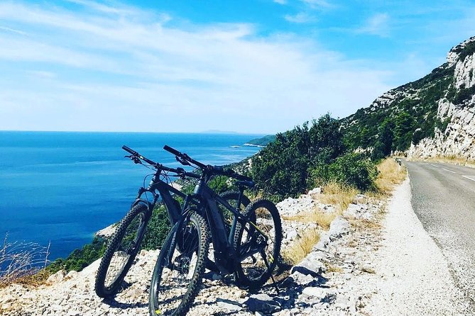 E bike rental National park Mljet - Riding around Mljet’s lakes