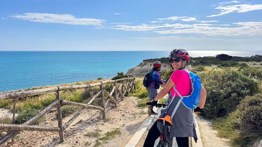 E-Bike Scala dei Turchi: Food tasting, villages, snorkeling, nature reserve - Price, timing, and what you really get