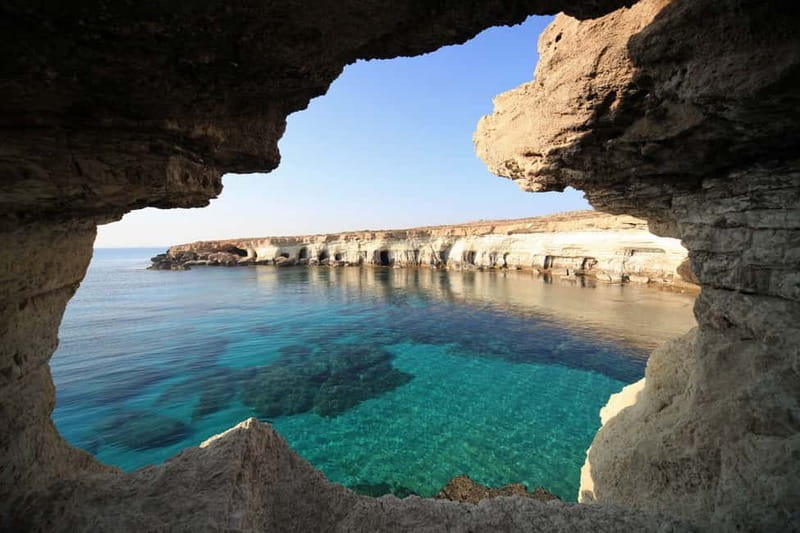 East Coast National Park: Half-Day Caves Jeep Safari - Sea caves, natural bridges, and the famous coast