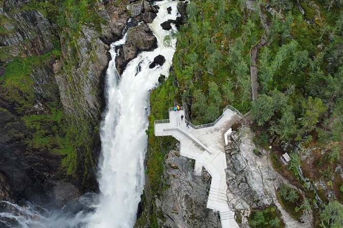 Eidfjord Guided tour Vøringfossen Waterfall & National Park - Through Måbødalen, where the road is part of the attraction