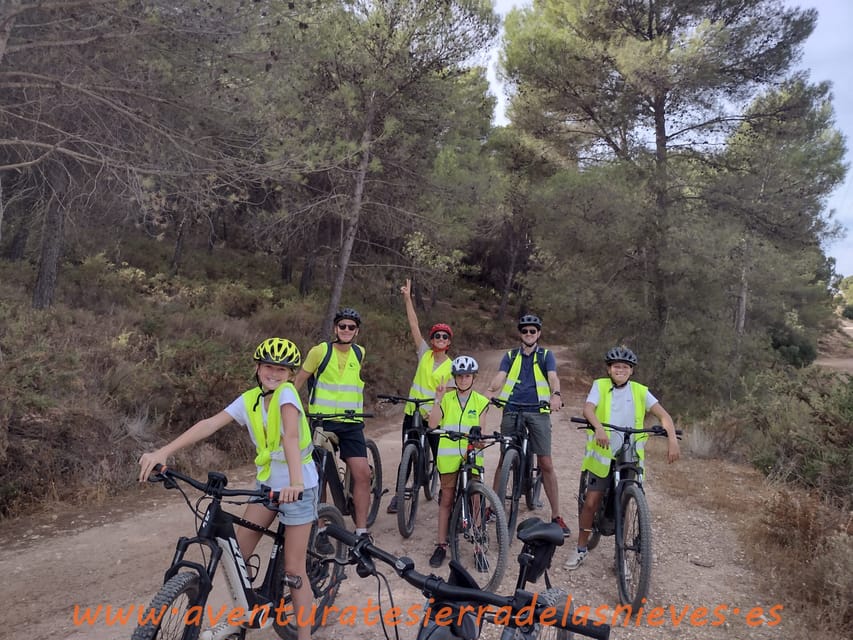 Electric mountain bike in Sierra de las Nieves national park - Elena’s guiding style and the small group