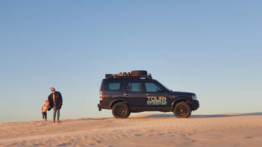 Esperance: Cape Le Grand National Park 4x4 Beach Adventure - What the vehicle and guide add