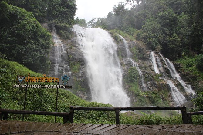 Fantastic! Famous Doi Inthanon National park tour with 2hr trekking - The twin pagodas and their mountain gardens
