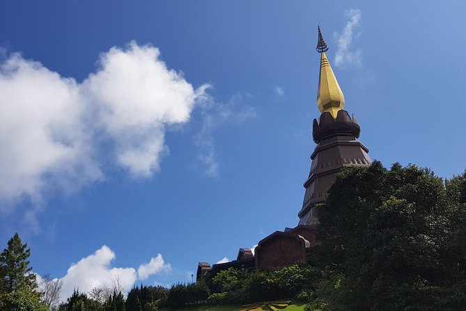 Fantastic! Famous Doi Inthanon National park tour with 2hr trekking - Lunch, water, and what the $50.64 covers