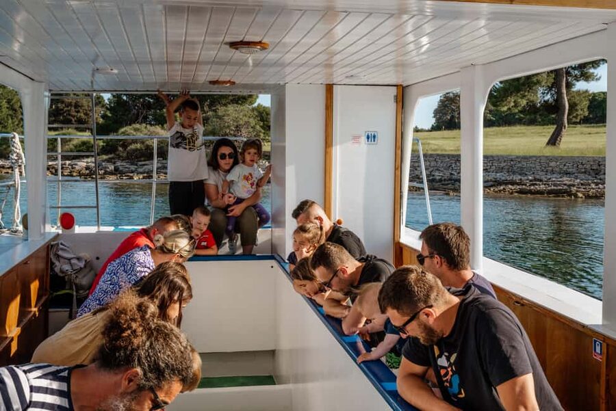 Fažana: Glass Boat Tour of Brijuni National Park - Verige and the Roman remains