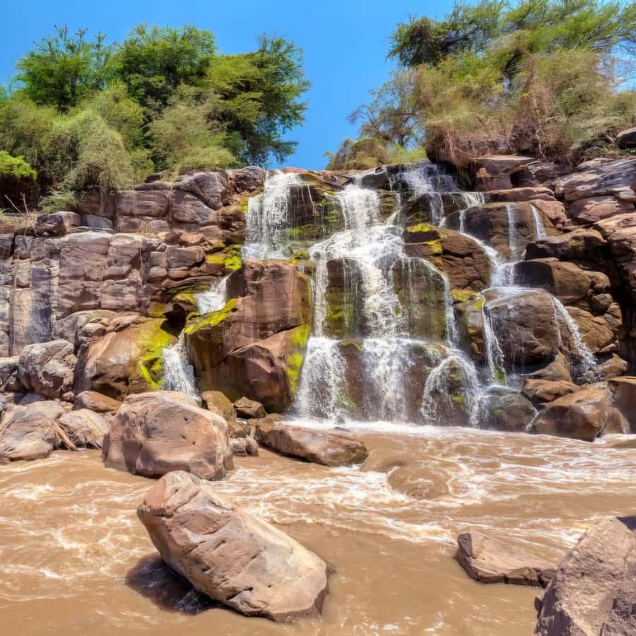 From Addis Ababa: Day Trip To Awash National Park - The early road to Bishoftu’s crater lakes