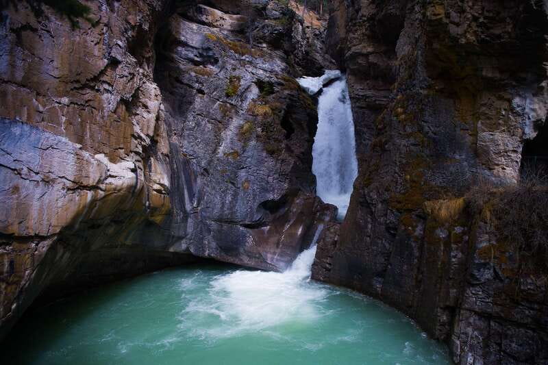 From Banff/Canmore: Deep 1 Day Tour in Banff National Park - Cascades of Time Garden, a quiet stop in Banff
