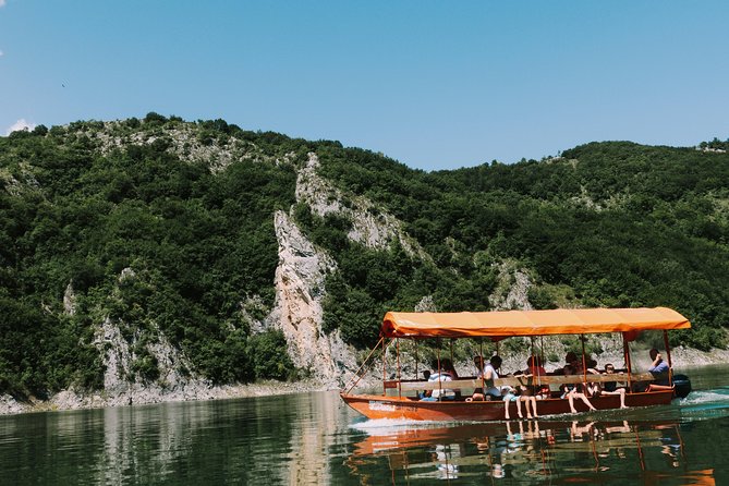 From Belgrade: Uvac Nature Reserve Tour - Hiking to Veliki Vrh viewpoint