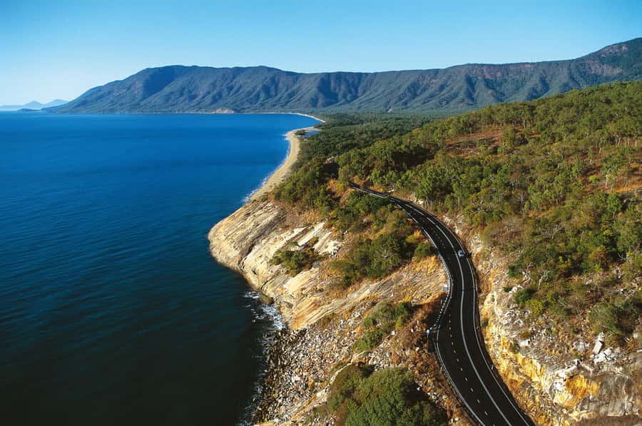 From Cairns: Daintree Wilderness & Cape Tribulation Bus Tour - Alexandra Lookout over the river and Coral Sea