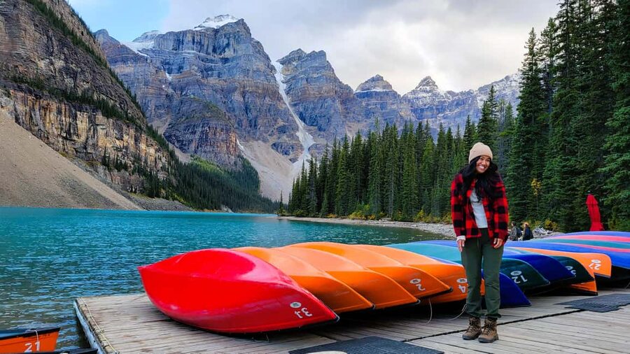 From Calgary/Canmore: Banff National Park Premium Day Trip - Lake Louise in winter and summer