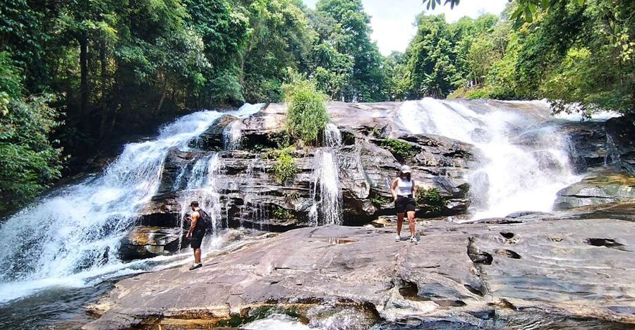From Chiang Mai: Doi Inthanon National Park Hiking Tour - Lunch in a Karen Village