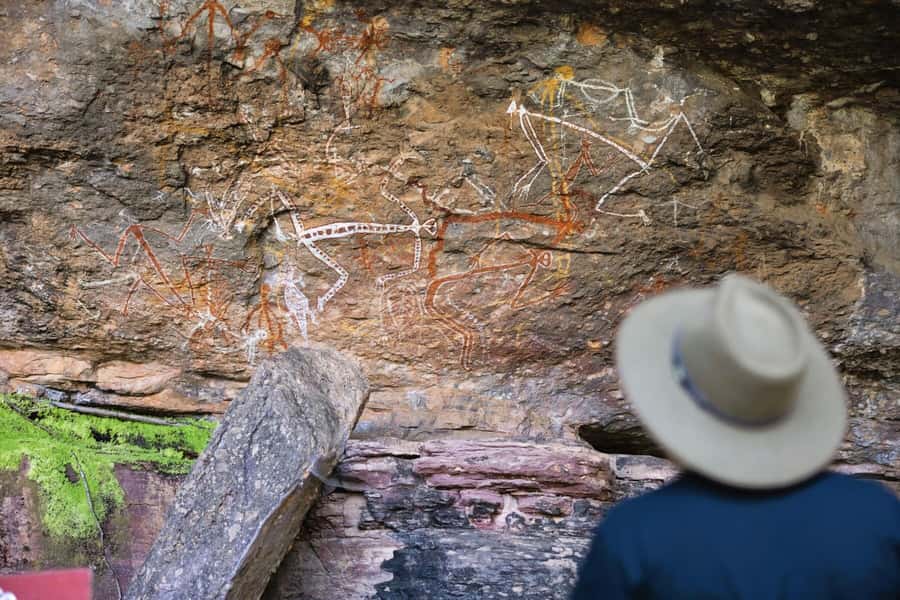 From Darwin: Kakadu Wilderness Escape & Rock Art Day Tour - Ubirr: the essential Kakadu stop