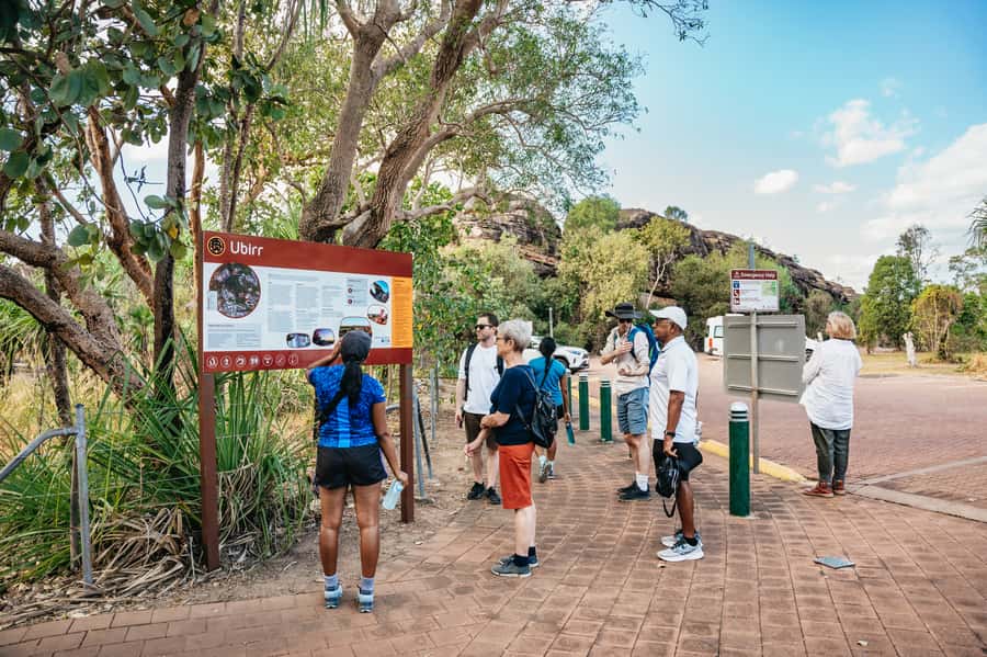 From Darwin: Kakadu Wilderness Escape & Rock Art Day Tour - What the guides add to a very long day