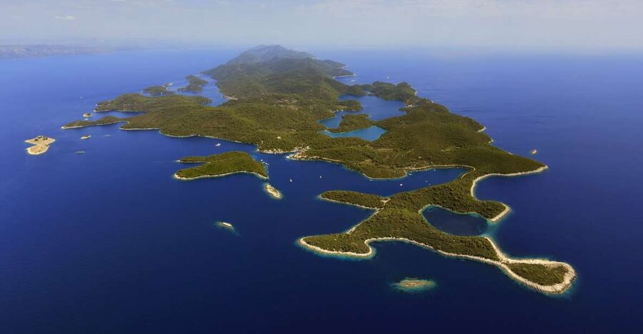 From Dubrovnik: Mljet National Park & Elaphiti Islands Trip - Exploring Mljet National Park by bike, kayak, or foot