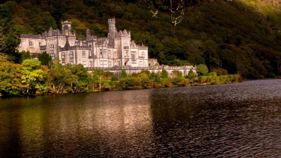 From Galway: Connemara, Kylemore Abbey or National Park Tour - A full day in Connemara from Galway