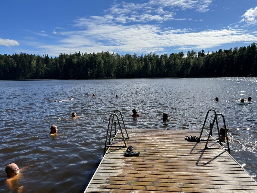 From Helsinki: Hike and Sauna in Sipoonkorpi National Park - A campfire lunch with lake views